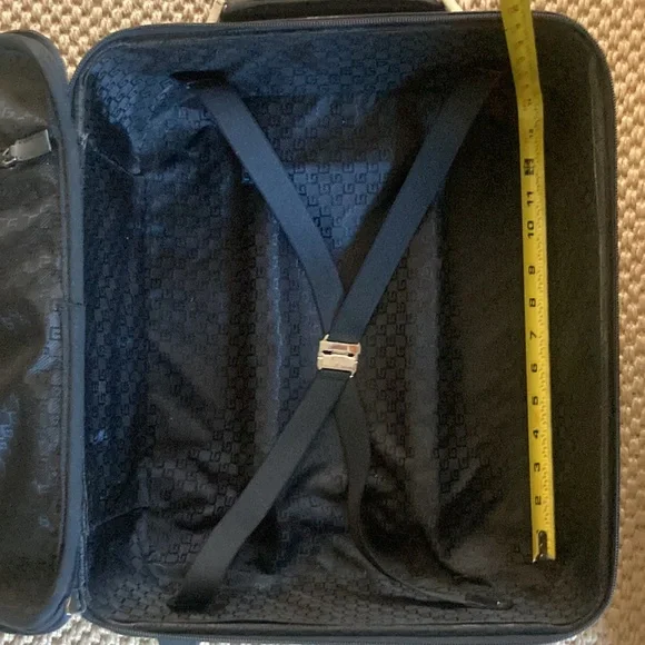 Gucci Black Travel Bag - Picture 13 of 15